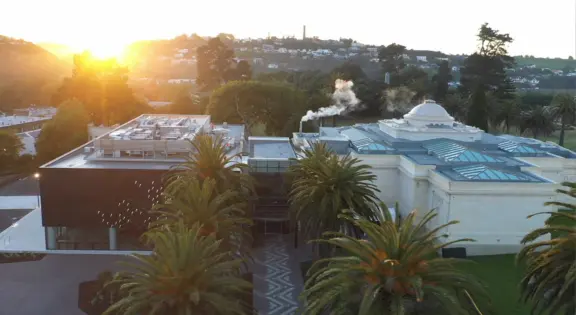 Te Whare o Rehua Sarjeant Gallery 1 drone 2 1920px