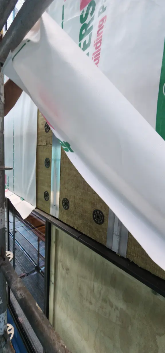 SOPRAROCK M below wall membrane