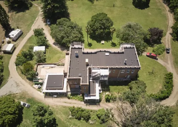 earnscleugh-castle-duotherm-roof-back-5x7-1